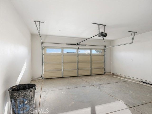 15590 Dale Evans Parkway, Apple Valley, CA 92307