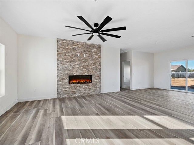 15590 Dale Evans Parkway, Apple Valley, CA 92307