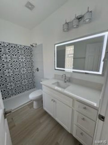 5230 Bancroft Avenue, St Louis, MO 63109