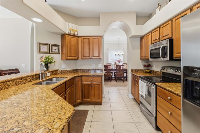 880 SUFFOLK PLACE, Davenport, FL 33896