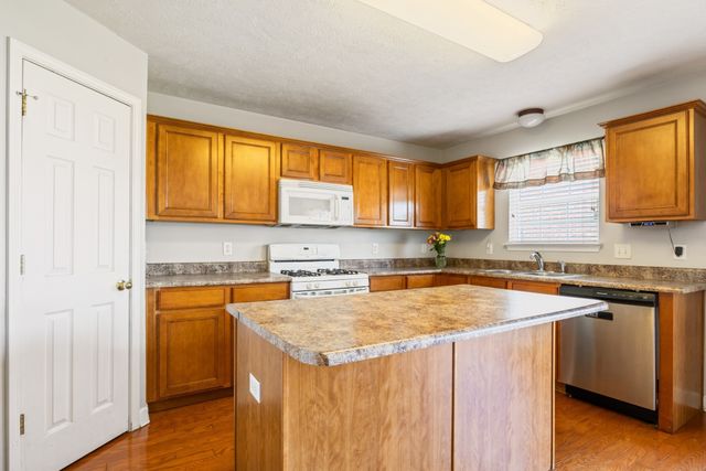 3401 Bent Wood Cv, Antioch, TN 37013