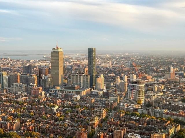 1 Dalton St 3404, Boston, MA 02115