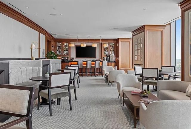 1 Dalton St 3404, Boston, MA 02115