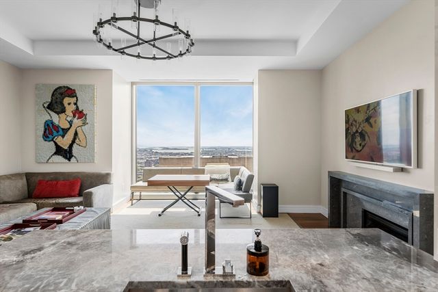 1 Dalton St 3404, Boston, MA 02115