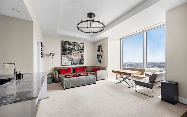 1 Dalton St 3404, Boston, MA 02115