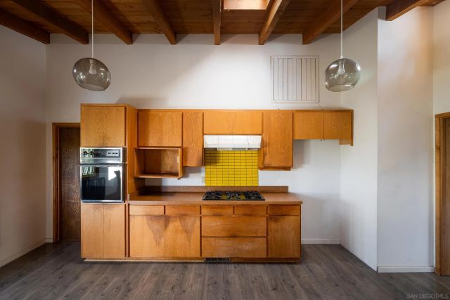 720 W Montecito Way, San Diego, CA 92103