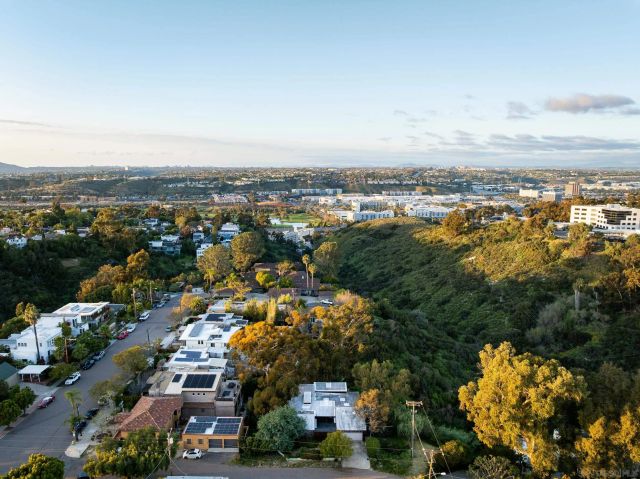 720 W Montecito Way, San Diego, CA 92103
