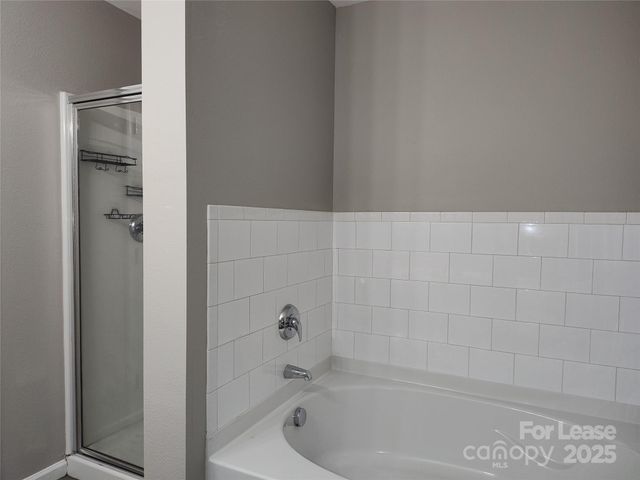 467 Doughton Lane, Charlotte, NC 28217