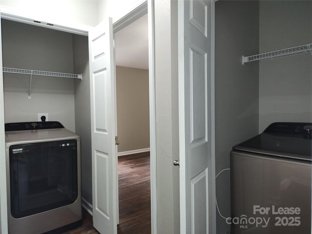 467 Doughton Lane, Charlotte, NC 28217