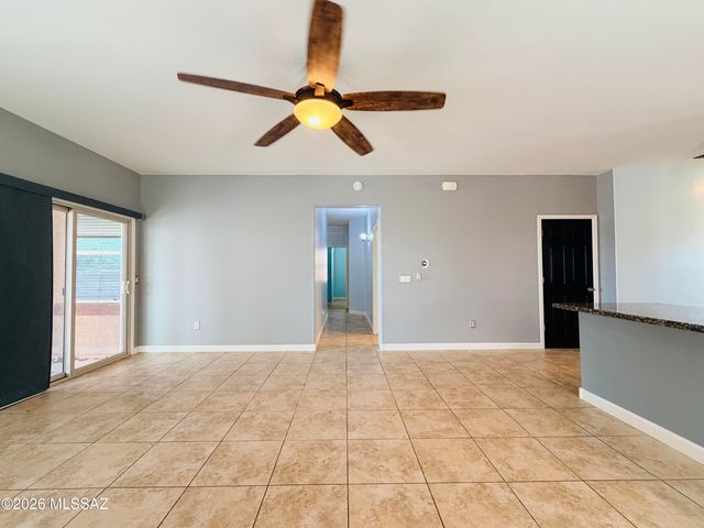 9859 N Crook Lane, Tucson, AZ 85742