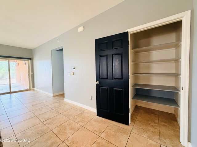 9859 N Crook Lane, Tucson, AZ 85742