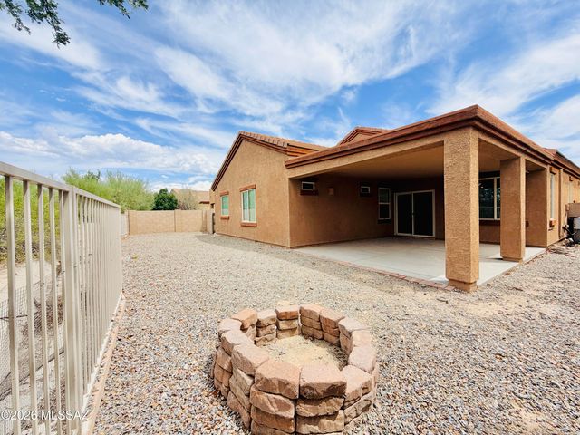 9859 N Crook Lane, Tucson, AZ 85742