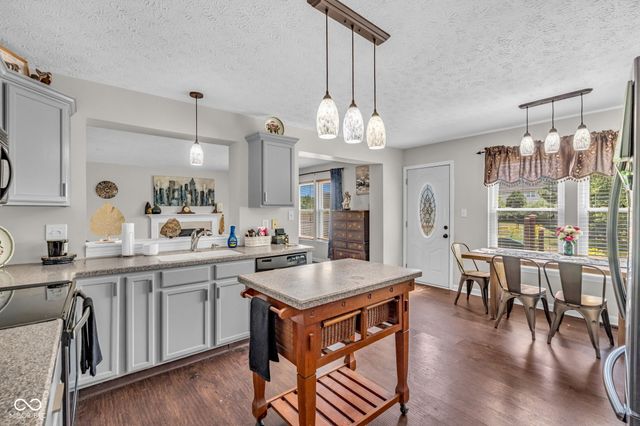2905 Shadow Lake Drive, Indianapolis, IN 46217