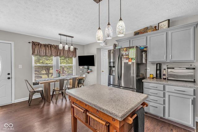 2905 Shadow Lake Drive, Indianapolis, IN 46217