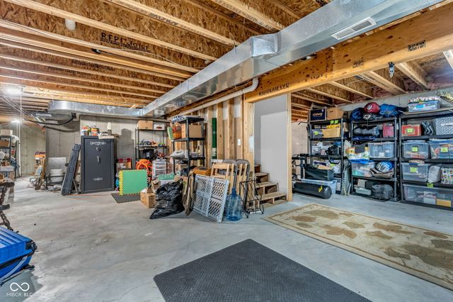 2905 Shadow Lake Drive, Indianapolis, IN 46217