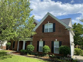 10234 Chilvary Drive, Charlotte, NC 28277