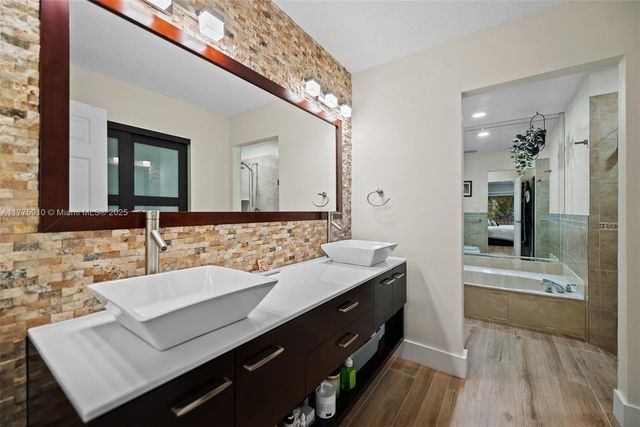 3185 NW 120th Way, Sunrise, FL 33323