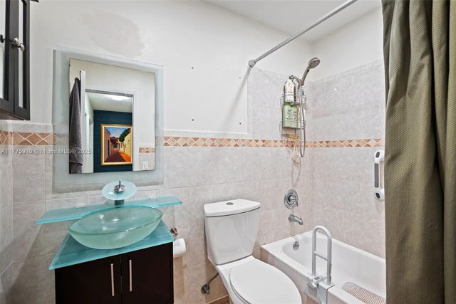 3185 NW 120th Way, Sunrise, FL 33323