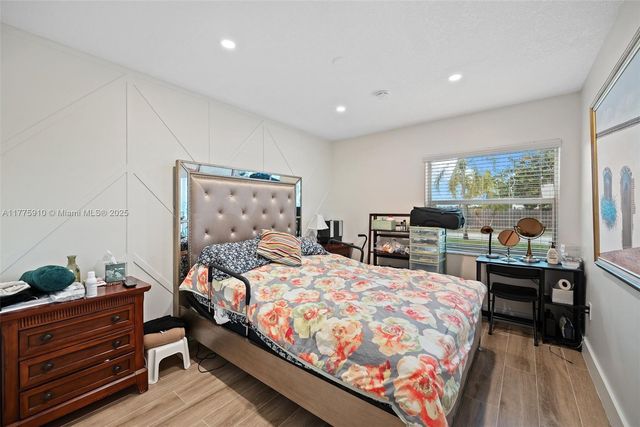 3185 NW 120th Way, Sunrise, FL 33323