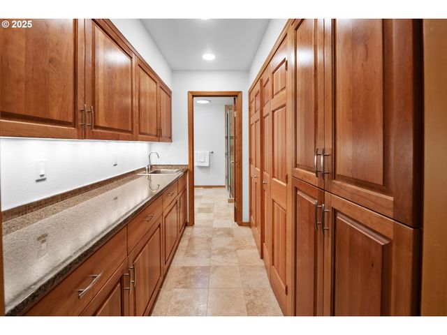 88787 BLUE HERON Rd, Gearhart, OR 97138