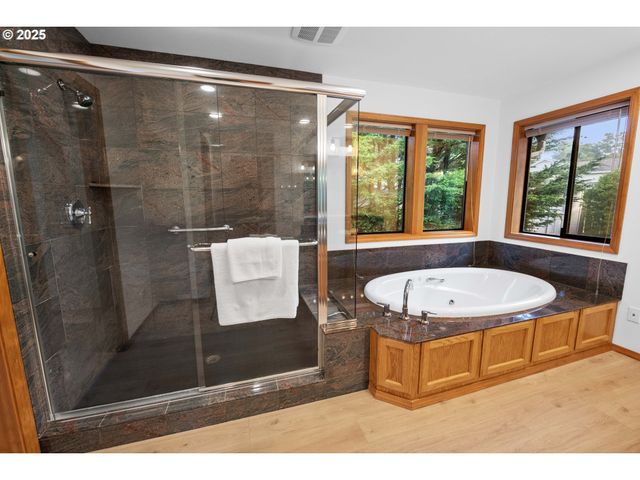 88787 BLUE HERON Rd, Gearhart, OR 97138