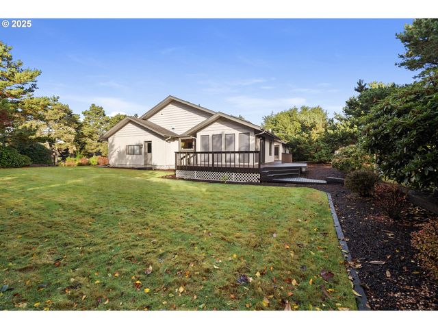 88787 BLUE HERON Rd, Gearhart, OR 97138