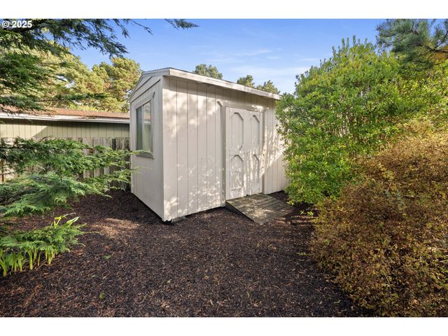 88787 BLUE HERON Rd, Gearhart, OR 97138