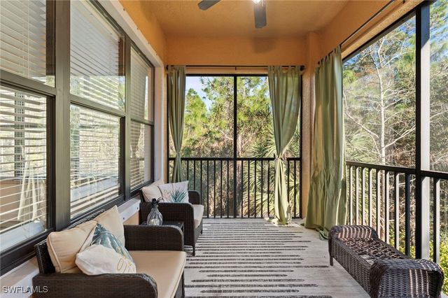 1248 Carpazi CT 704, Naples, FL 34105