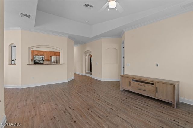 1248 Carpazi CT 704, Naples, FL 34105