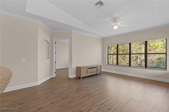 1248 Carpazi CT 704, Naples, FL 34105