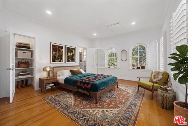 439 S Beverwil Drive, Beverly Hills, CA 90212