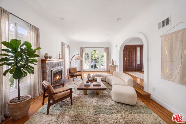 439 S Beverwil Drive, Beverly Hills, CA 90212