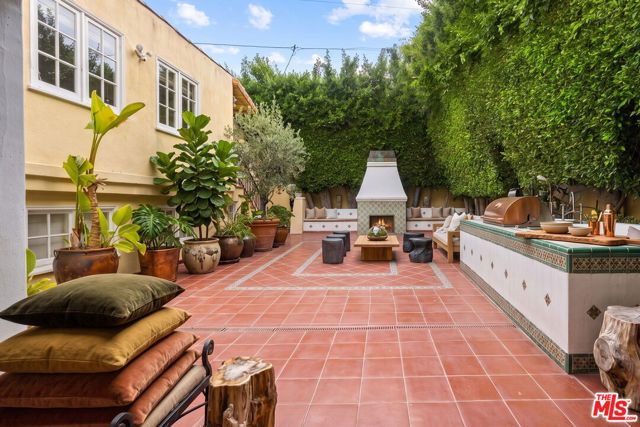 439 S Beverwil Drive, Beverly Hills, CA 90212