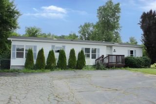5249 Lapeer Road, Burton, MI 48509