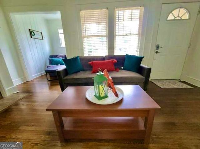 1267 Holly Street NW, Atlanta, GA 30318