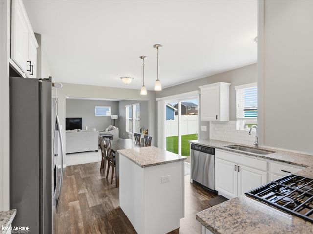 3208 Hill Hollow Lane, Howell, MI 48855