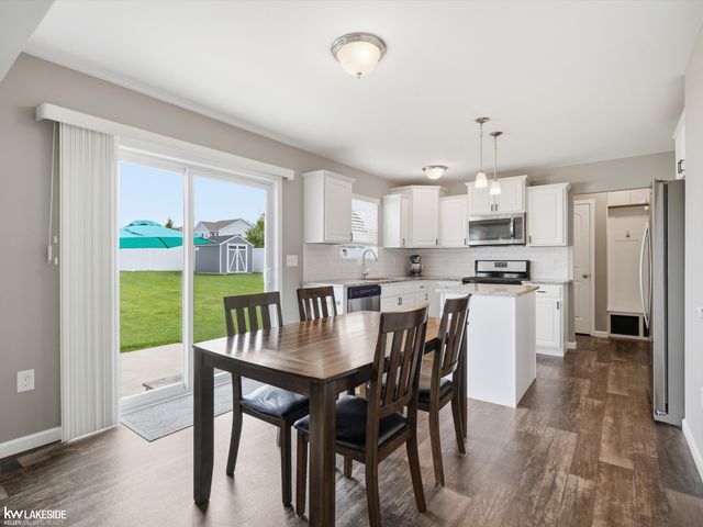 3208 Hill Hollow Lane, Howell, MI 48855