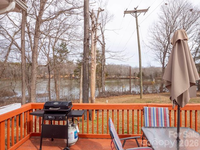 5912 Almond Road, Charlotte, NC 28227