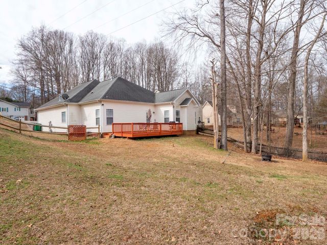 5912 Almond Road, Charlotte, NC 28227