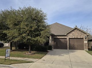 3717 Peach Blossom Road, Fort Worth, TX 76244
