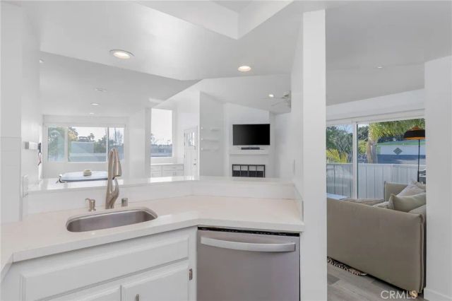 1301 Electric, Seal Beach, CA 90740