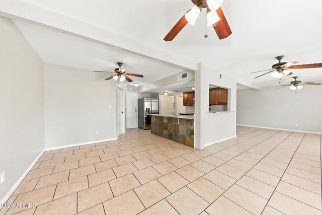 3819 W MERCER Lane, Phoenix, AZ 85029