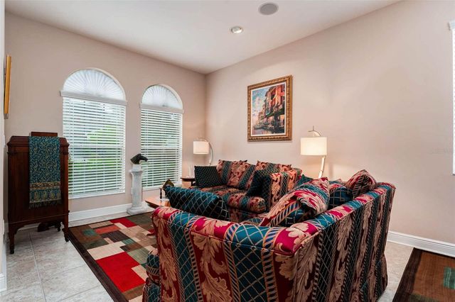 220 PARSONS WOODS DRIVE, Seffner, FL 33584