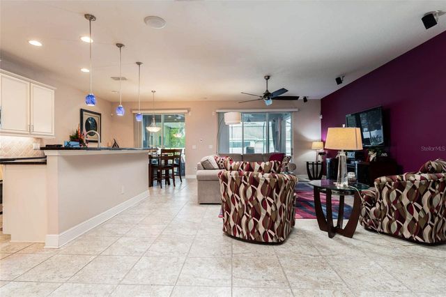 220 PARSONS WOODS DRIVE, Seffner, FL 33584