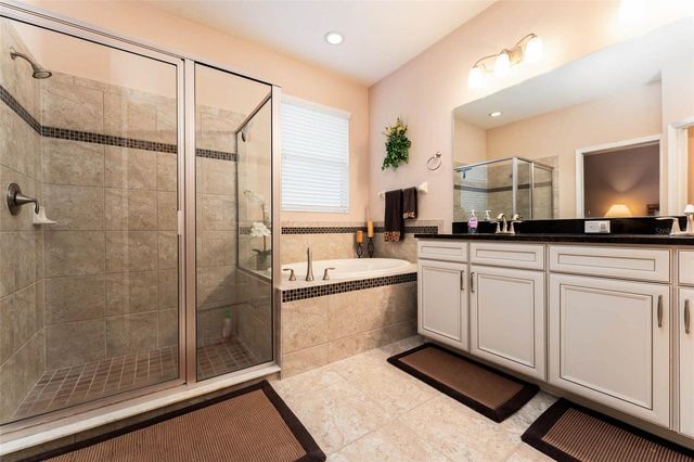220 PARSONS WOODS DRIVE, Seffner, FL 33584
