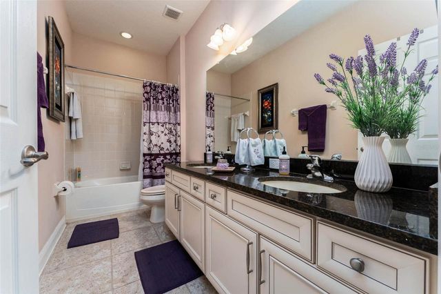 220 PARSONS WOODS DRIVE, Seffner, FL 33584