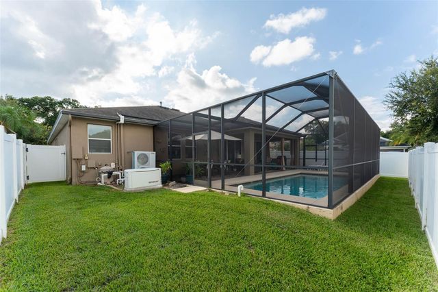 220 PARSONS WOODS DRIVE, Seffner, FL 33584