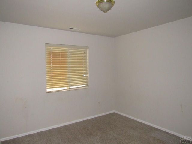 5075 Thrush Dr, Pueblo, CO 81008