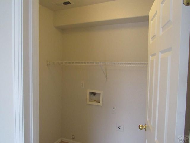 5075 Thrush Dr, Pueblo, CO 81008