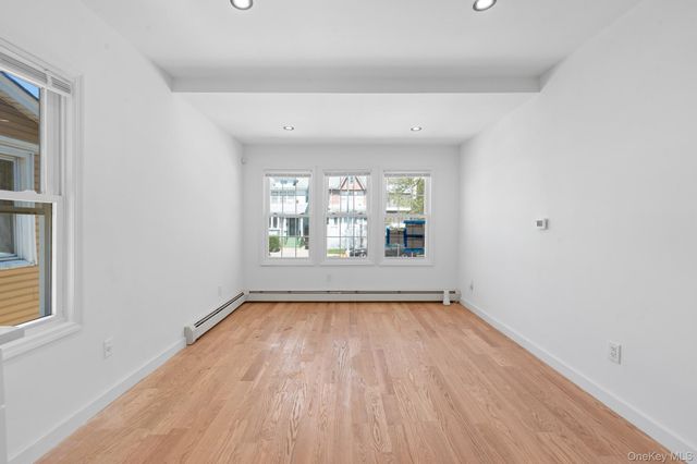 205-28 116 Road, Saint Albans, NY 11412